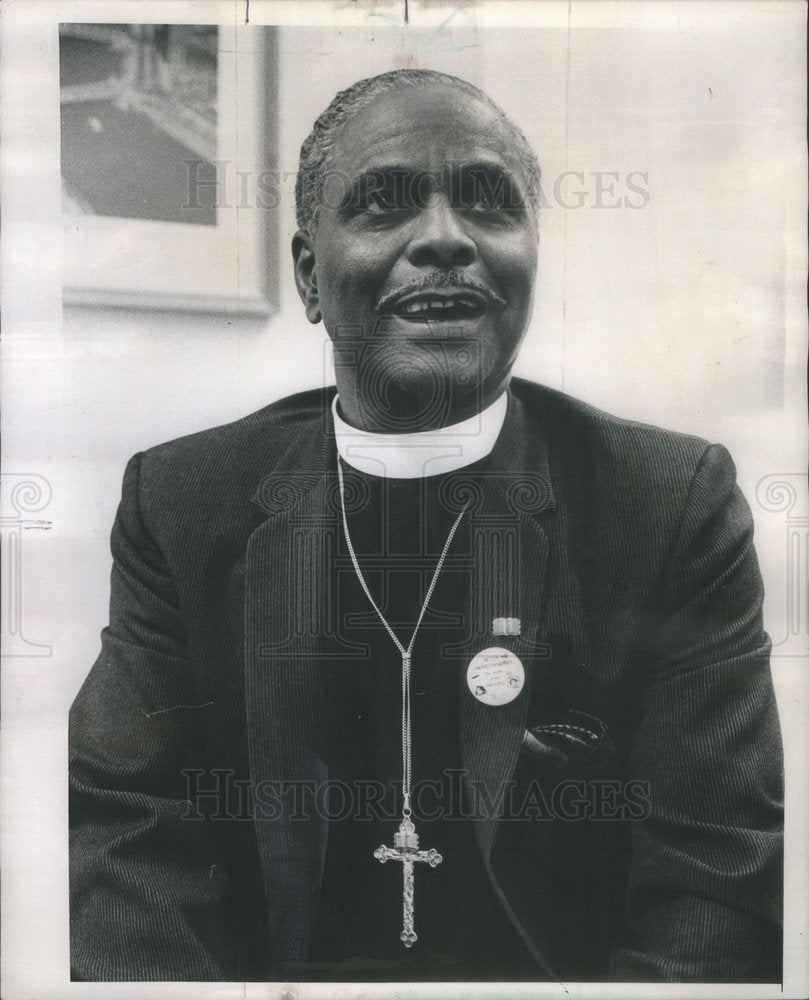 1969 Press Photo Rev. Earl Cannon of the Vernon Baptist Church - Historic Images