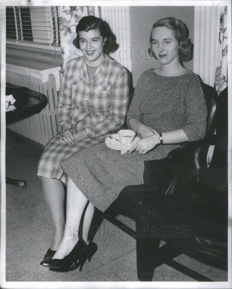 1957 Carolyn Robbins and Margaret Carson, Passavant Hospital - Historic Images