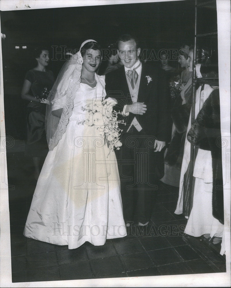 1958 Carolyn Robbins and Louis Laflin III Wedding - Historic Images