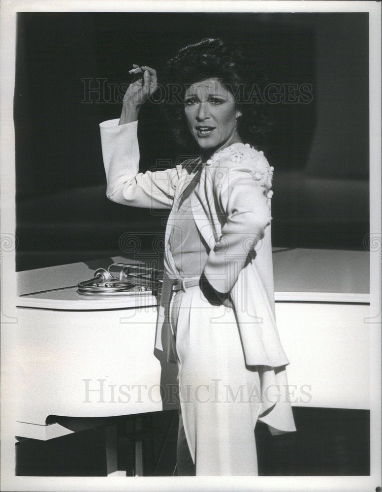 1980 Press Photo Linda Lavin Actress Singer Linda In Wonderland Special - Historic Images