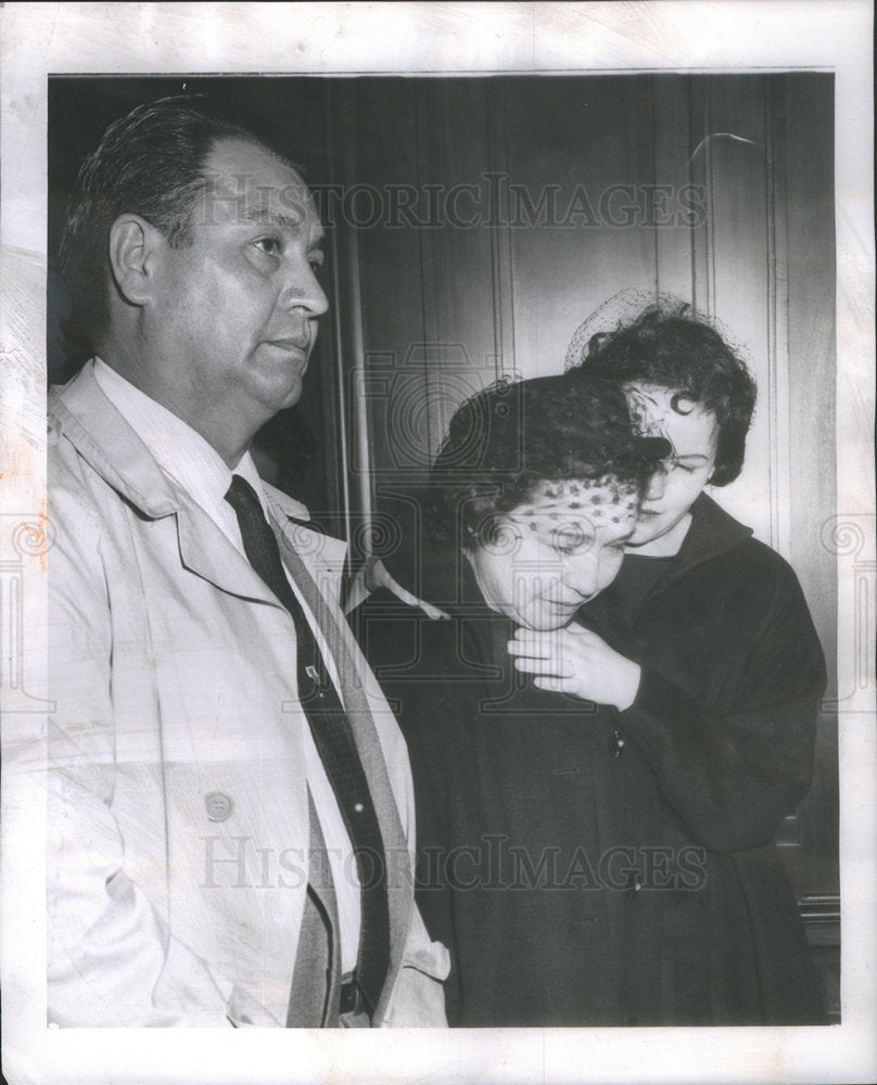 1960 Press Photo Alex LaFountain wife daughter - Historic Images