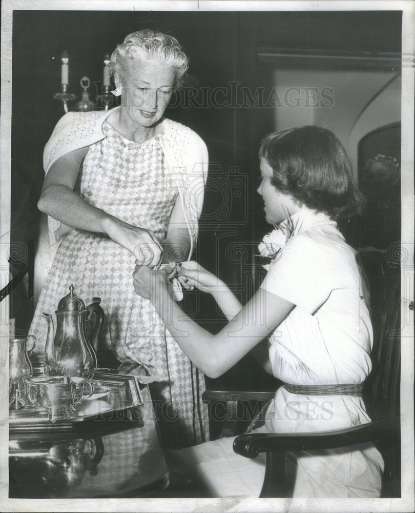 1957 Press Photo County agent Mrs John Ames Laflin - Historic Images