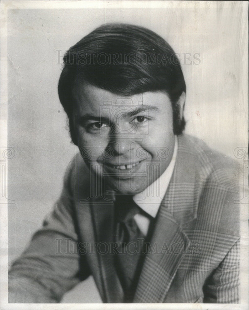 1972 Press Photo Ron Powers, columnist. - Historic Images