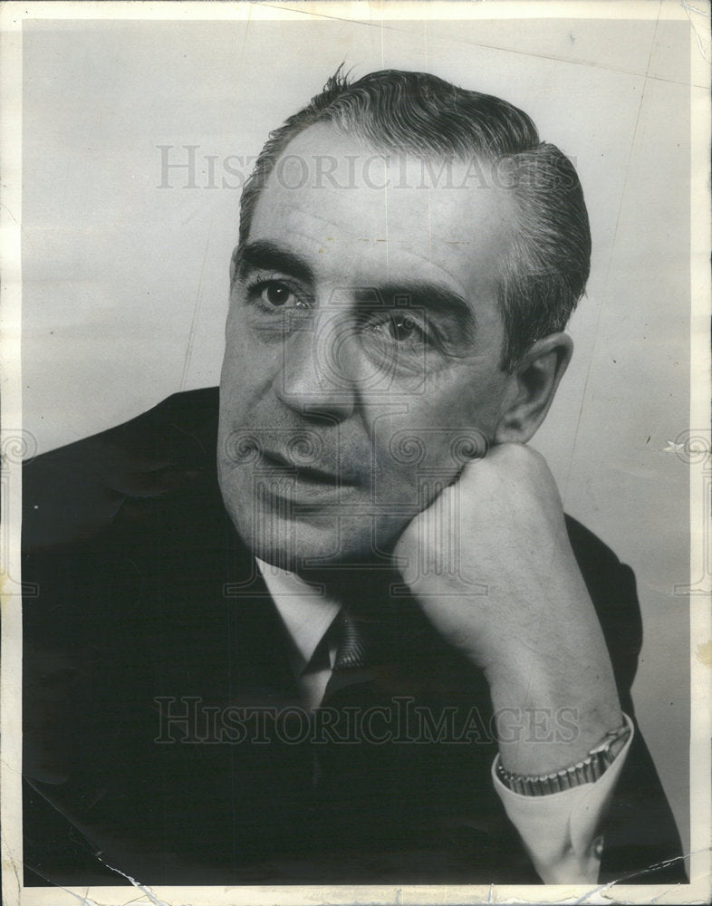 1967 Press Photo Paul Molloy, Sun-Time writer. - Historic Images