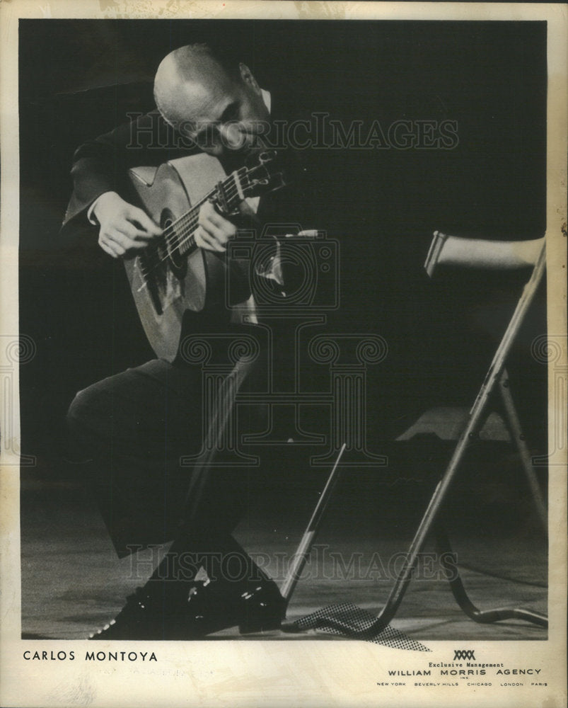 1961 CARLOS MONYOYA FLAMENCO GUITARIST - Historic Images