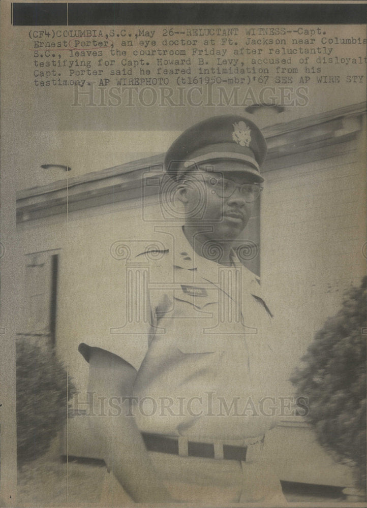 1967 Press Photo Captain Ernest Porter - Historic Images