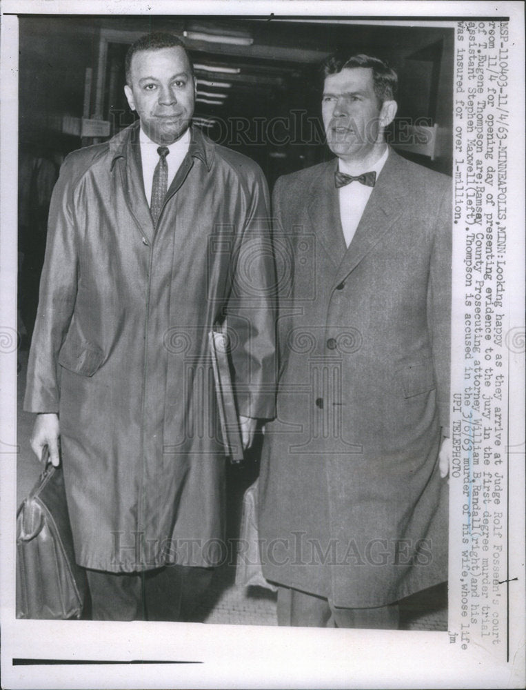 1963 Press Photo Judge Rolf Foseen&#39;s courtroom presenting evidence - Historic Images