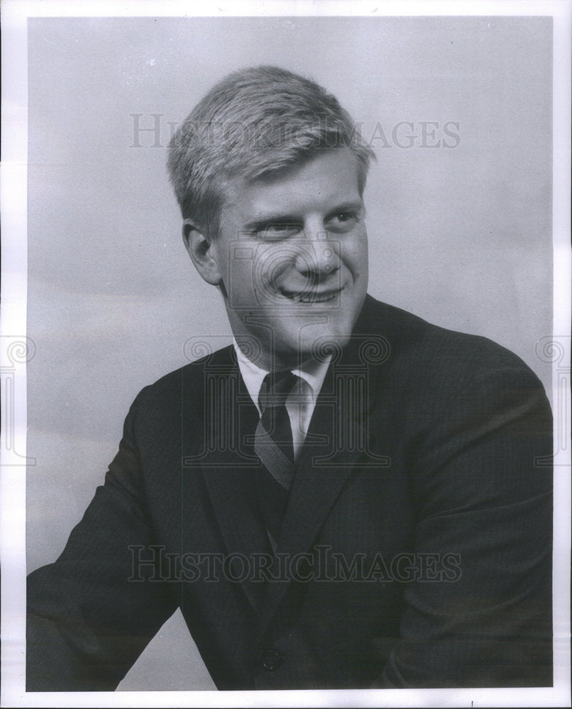 1981 Press Photo Phil Power Journalist - Historic Images