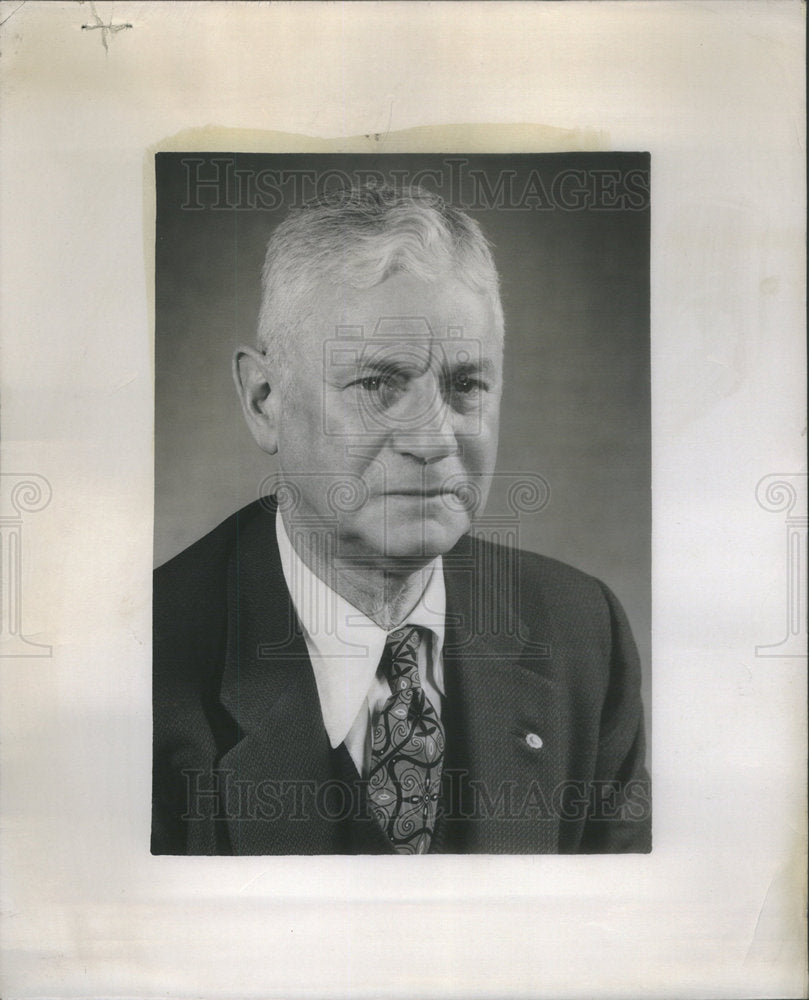 1956 Press Photo Leslie Price Executive - Historic Images