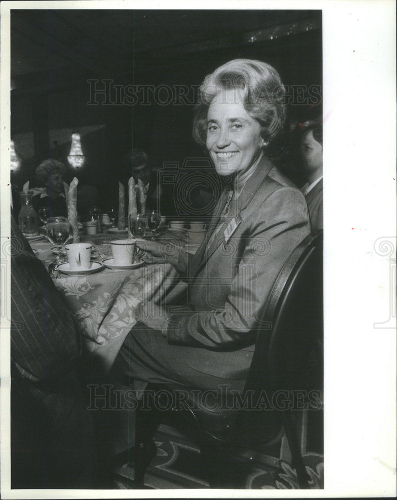 1987 Press Photo Katherine Fanning Board Member Of American Society Of Newspaper - Historic Images