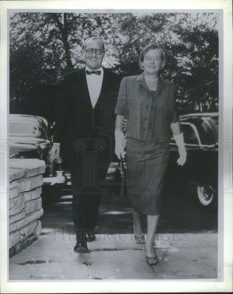 1957 Press Photo Mr. and Mrs. Lawrence Fanning - Historic Images
