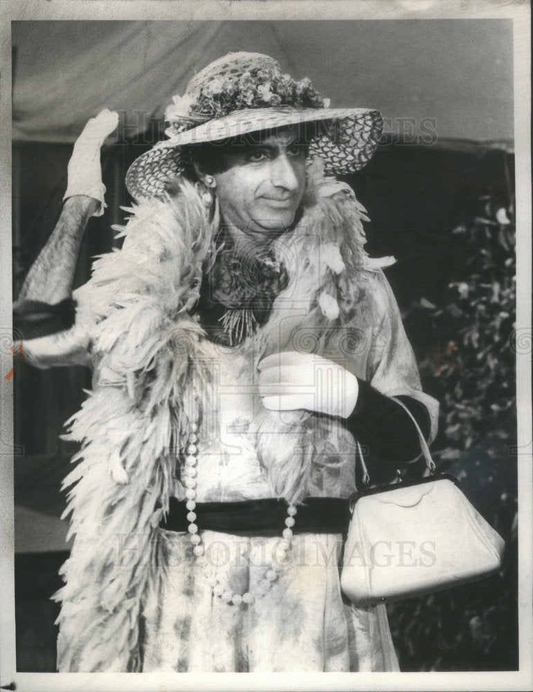 1981 Press Photo Jamie Farr one of the stars of "MASH" - Historic Images