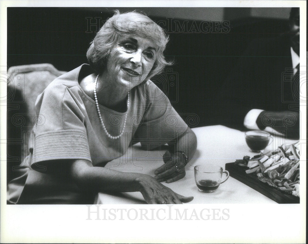 1984 Press Photo Barbara Marx Hubbard - Historic Images