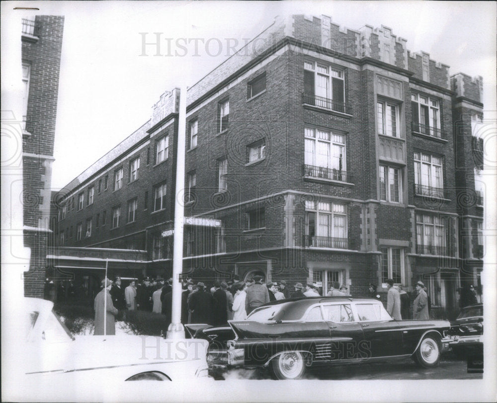 Press Photo Polowsky Family Apartment Mikoyan - Historic Images