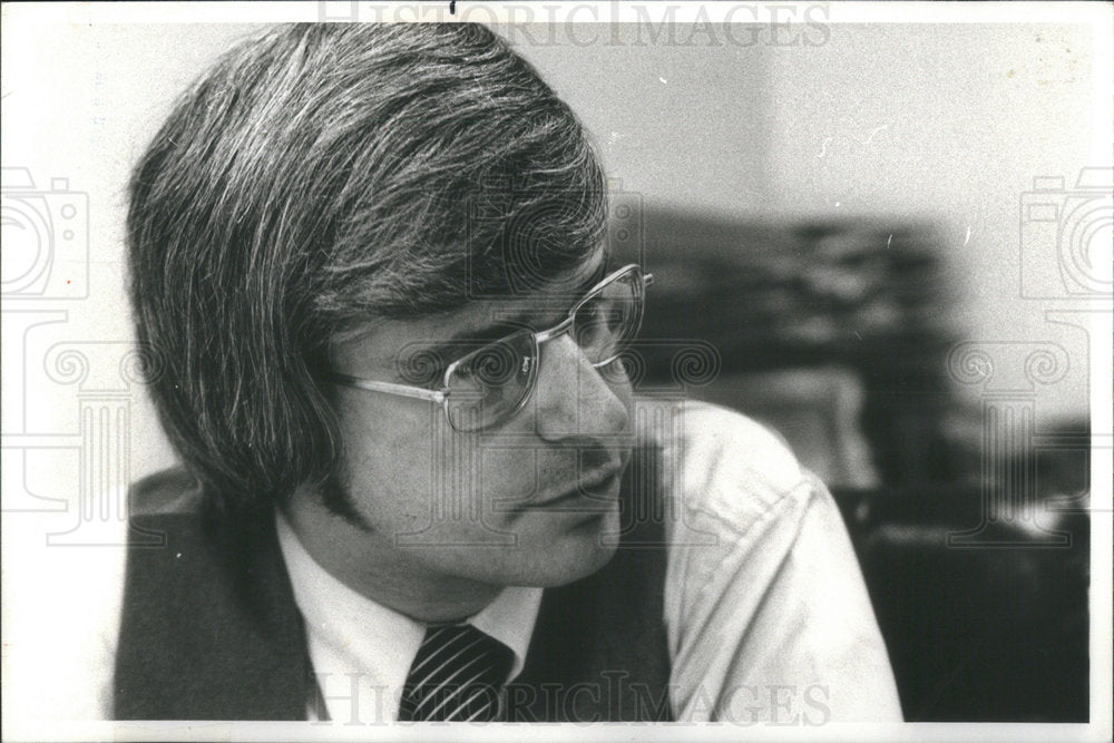 1977 Press Photo Gary Rowe Director of Communications Church Federation Chicago - Historic Images