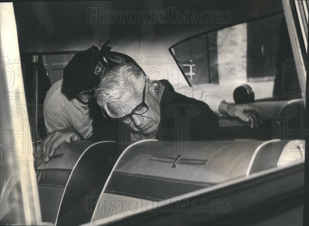 1964 Press Photo Thomas J. Roxworthy court - Historic Images