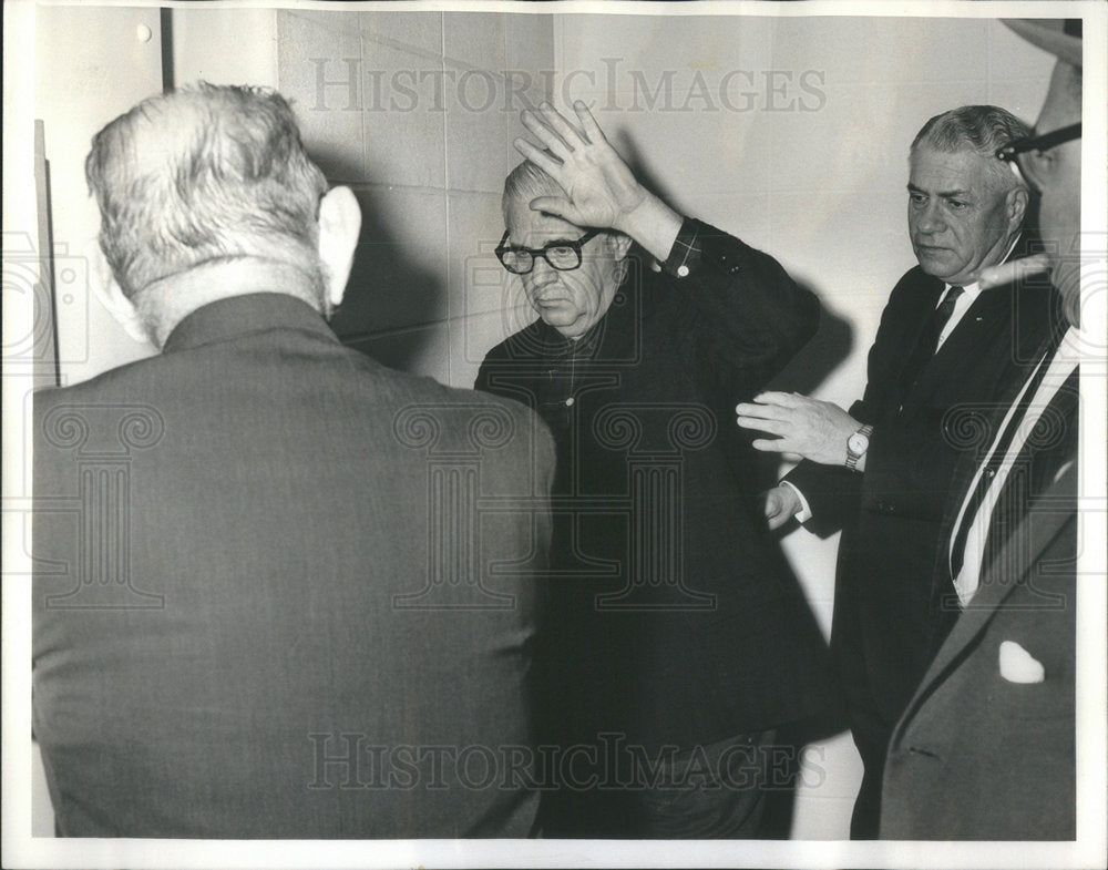 1964 Press Photo Thomas J Roxworthy Barrington Hills Murder Wife Deboreh - Historic Images