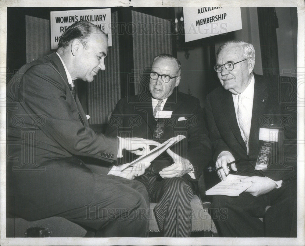 1957 Palmer House Surgeons Convention Members Rosi Power Rosser - Historic Images