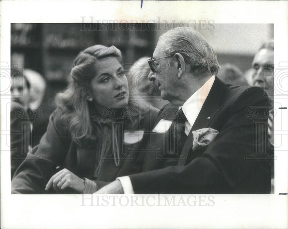 1984 Press Photo Felicia Rubloff, Daughter Of Arthur Rubloff At Deering Library - Historic Images