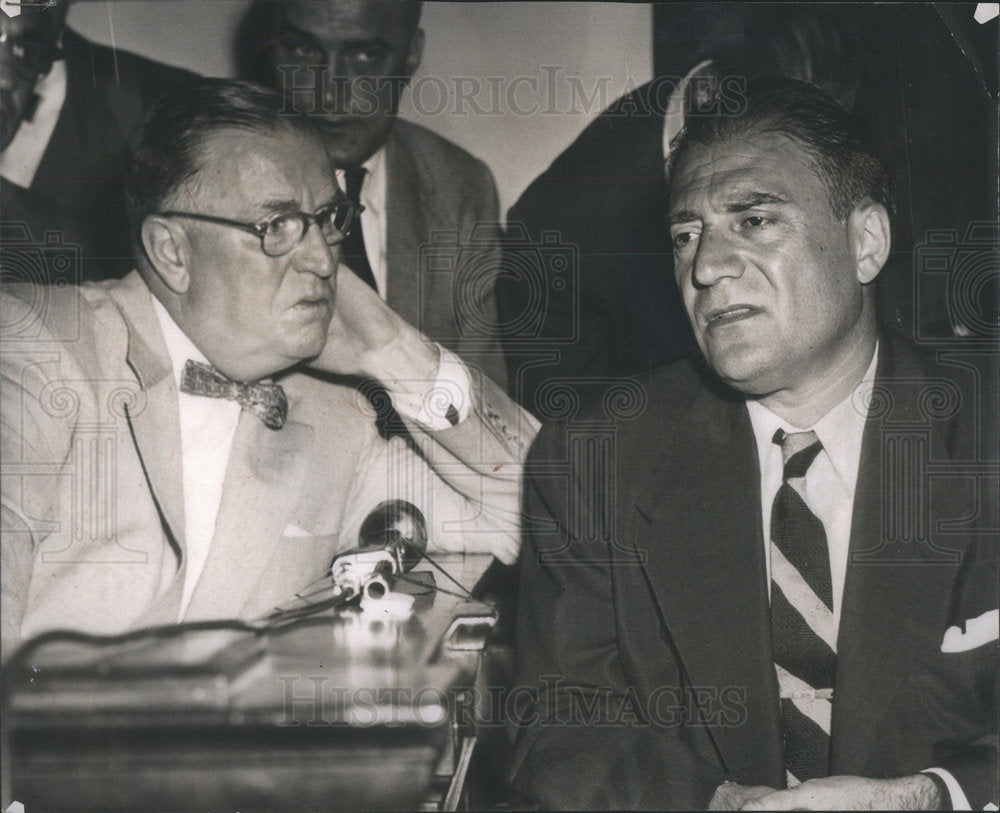 1954 Press Photo Dr. Eugene Falstein Coroner McCarron Death of Montgomery Thorne - Historic Images