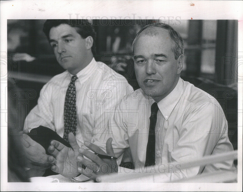 1990 Press Photo Outlook on Housing by Home Builders Assoc. - RSC75641 - Historic Images