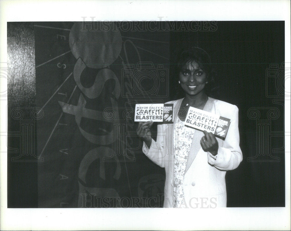 1994 Press Photo Lola Falana Gospel Fest Mayor Daley Graffiti Blasters - Historic Images