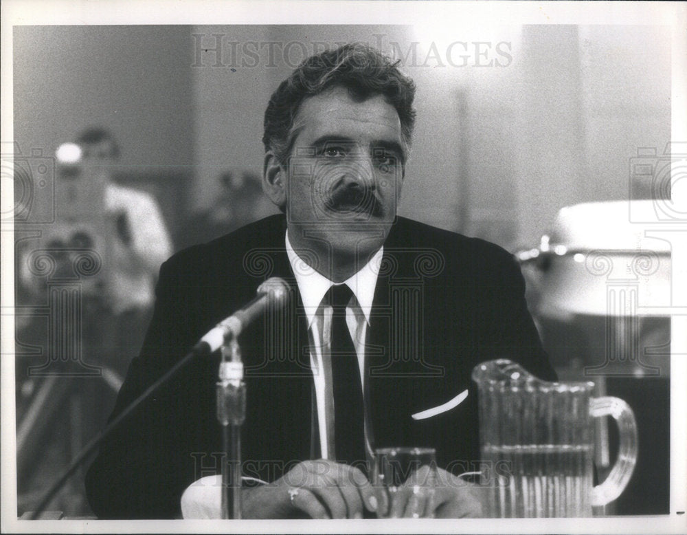 1988 Press Photo Dennis Farina "The Hearings" NBC-TV Crime Story - Historic Images