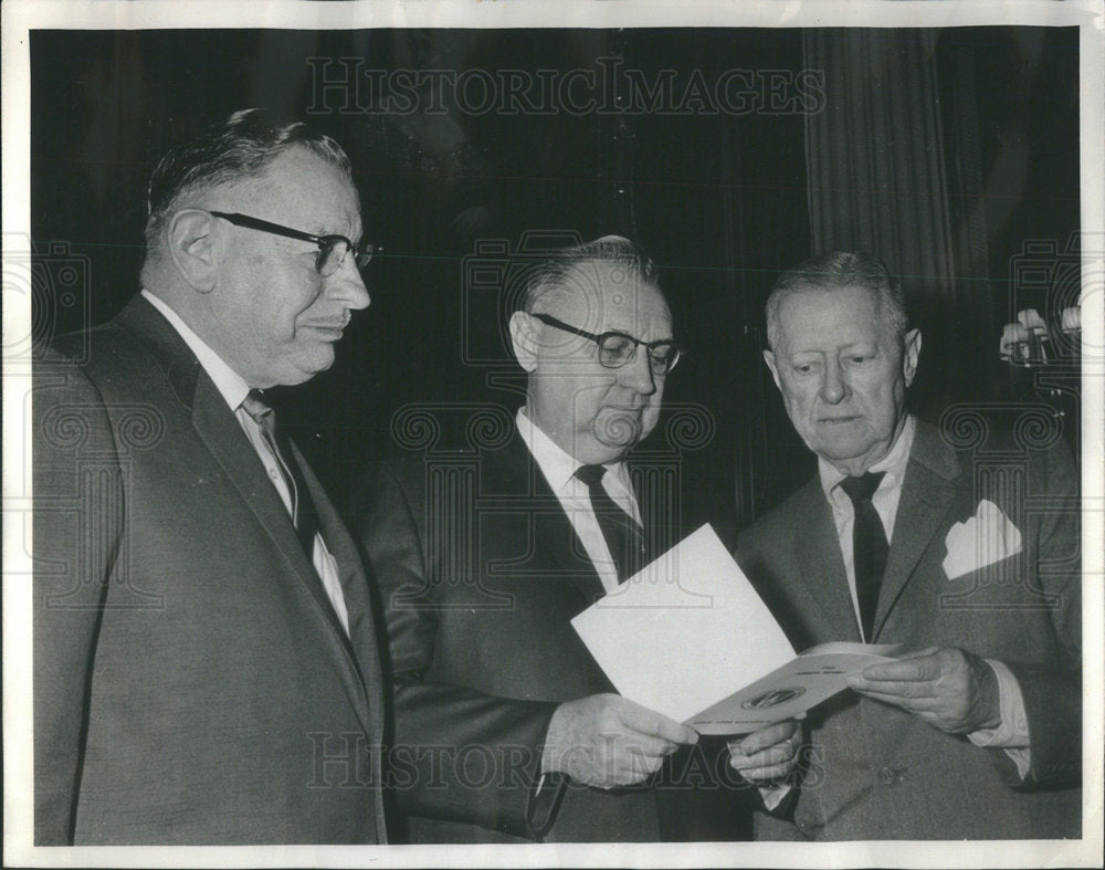 1966 Press Photo Wabash Avenue Association Officers Meeting Swanson Fanning - Historic Images
