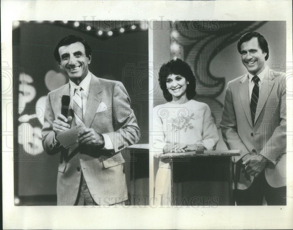 1984 Press Photo Host James Farr For Love Or Money Game Show - Historic Images