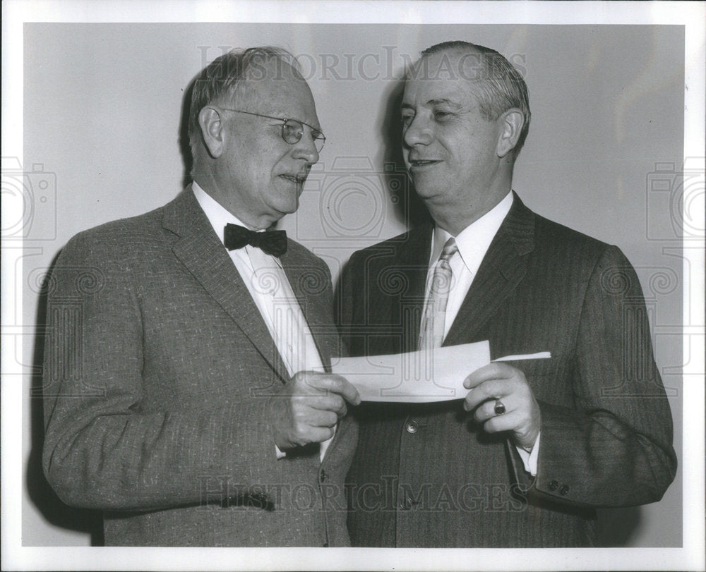 1958 Press Photo Dr. Walter S. Priest - Historic Images