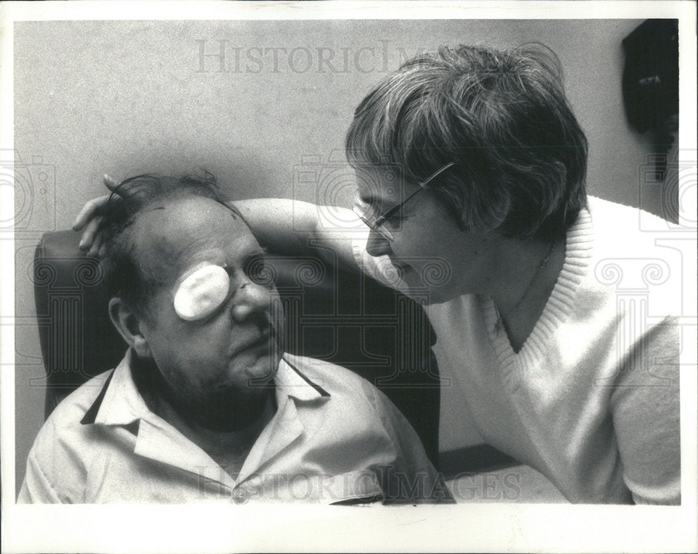 holdup victim Harry Price - Historic Images