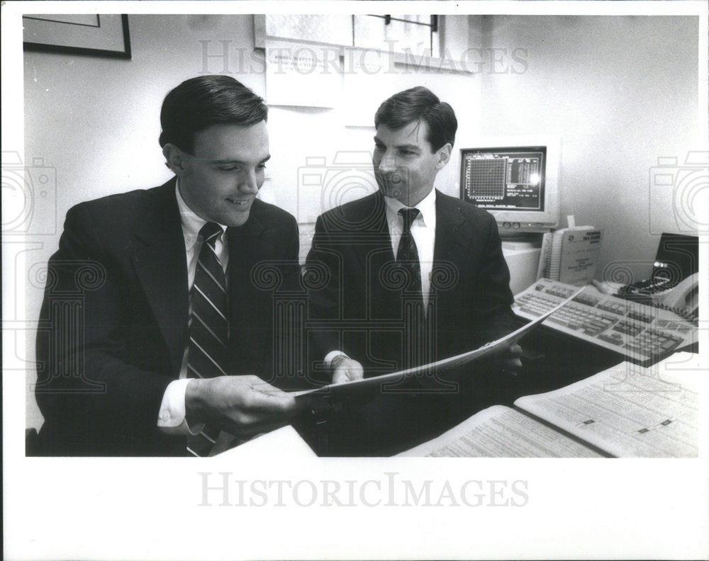 1991 Press Photo Financial Planners Mark Bell and Marc Pressman - RSC76143 - Historic Images