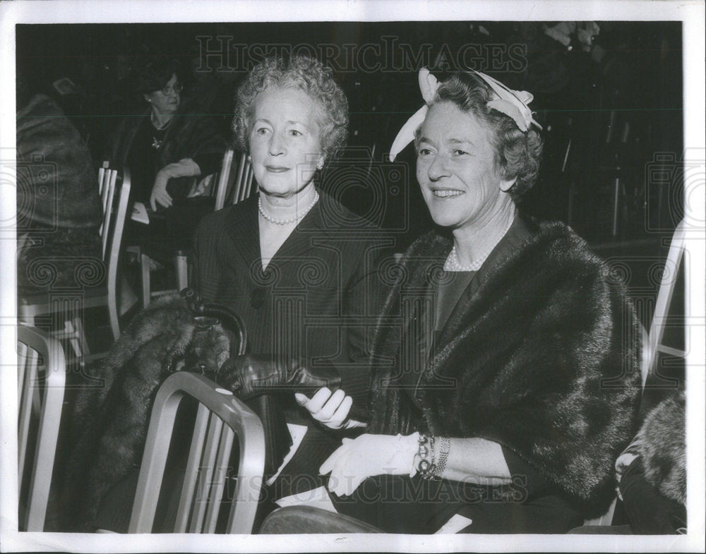 1960 Press Photo Mrs. Hnery C. Woods & Mrs. Charles M. Price - Historic Images