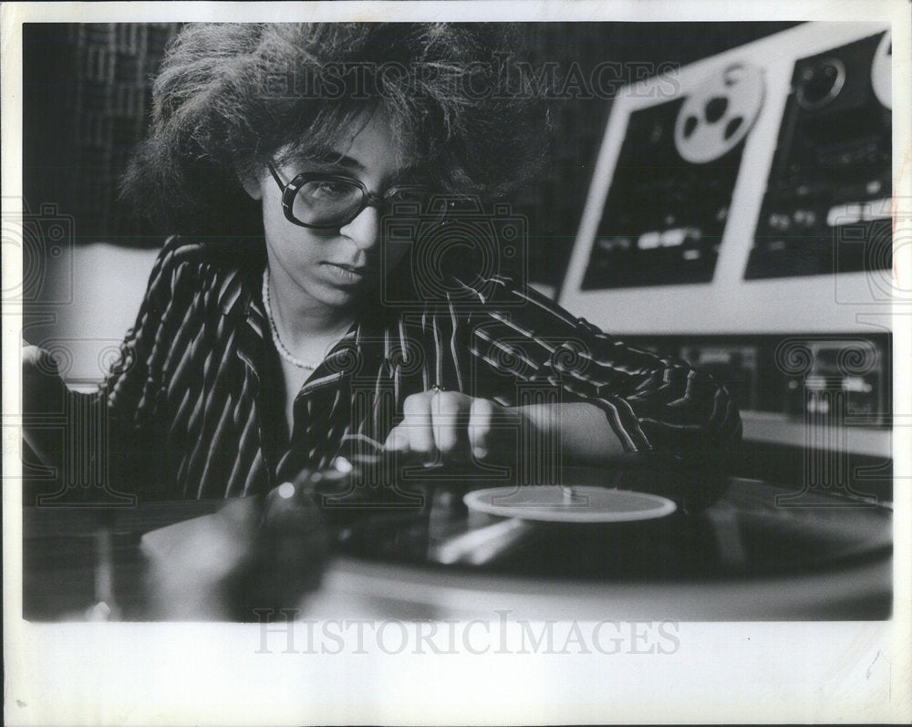 1982 Press Photo Linda Price Radio - Historic Images