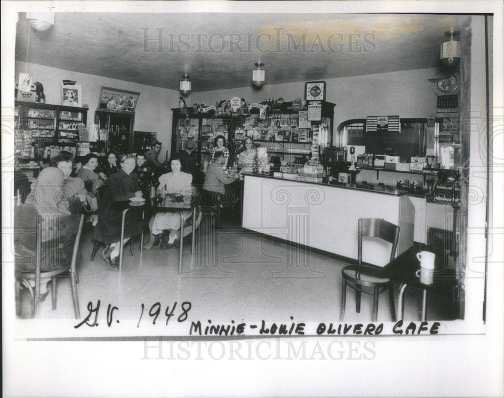 1988 Press Photo Minnie Olivero owner of the Minnie-Louie Olivero cafe - Historic Images
