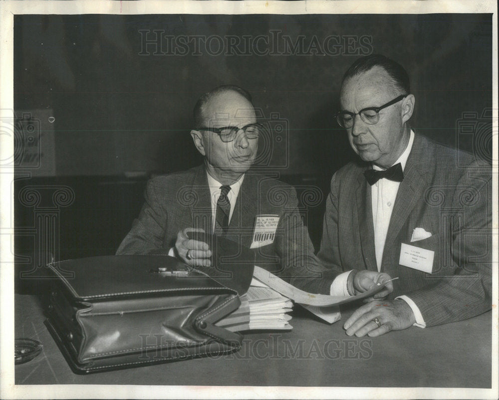 1965 Engineers at Wood Conference - Historic Images