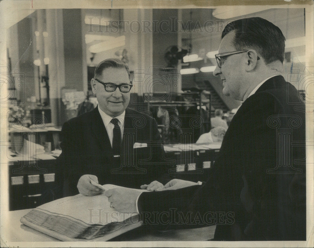 1966 Cook County Recorder Olsen Accepting 20-Millionth Document - Historic Images