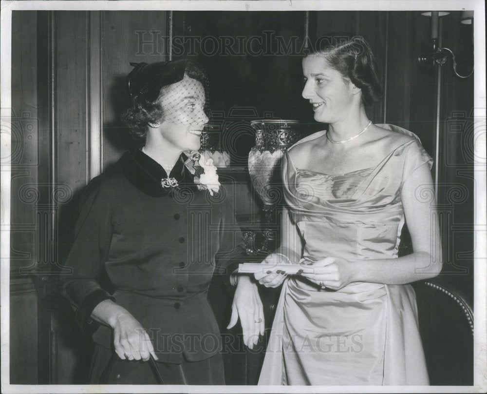 1953 Press Photo Chicago Infant Welfare Society Triple Threat Party Attendees - Historic Images