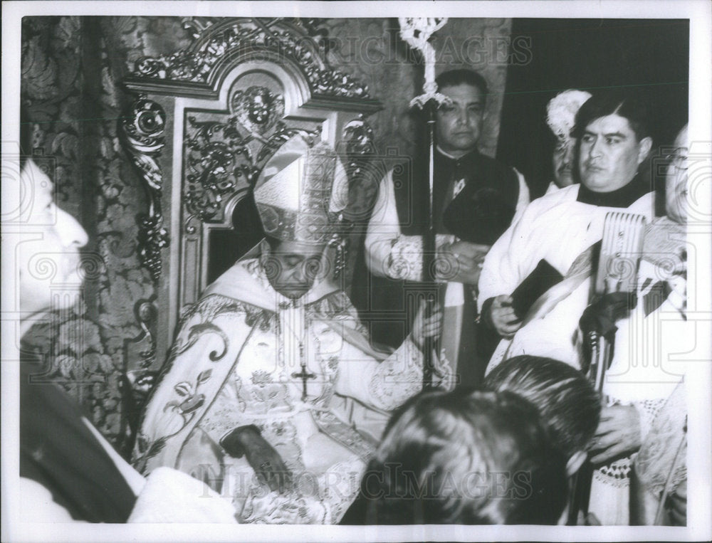 1956 Press Photo Monsignor Gomez Investment Ceremony Roman Catholic Clergy - Historic Images