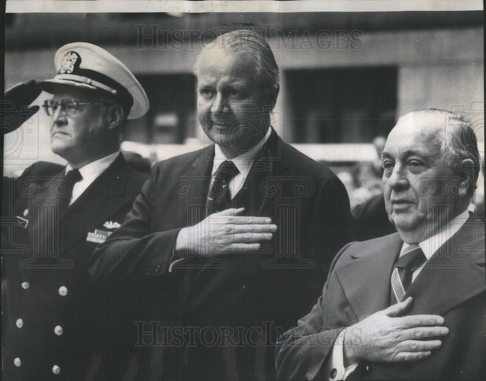 1974 Press Photo J William Middendorf Navy Secretary - Historic Images