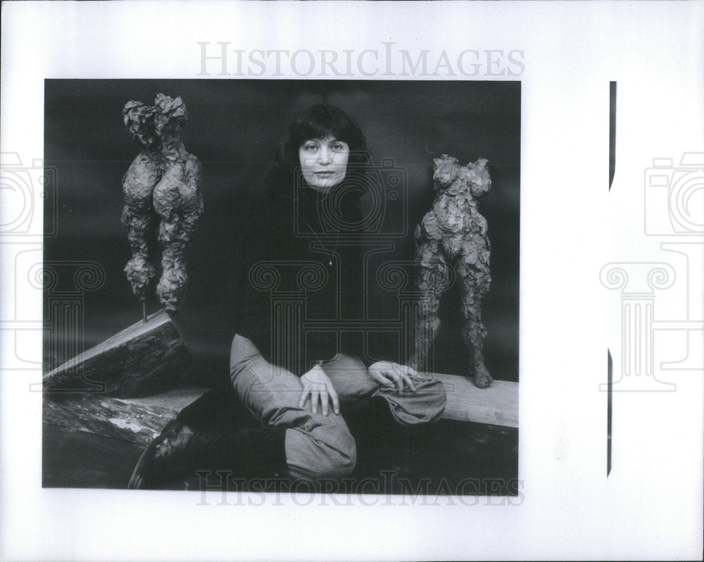 1978 Press Photo Ruth Aizuss Migdal exhibiting her sculptures in the Wieghardt G - Historic Images