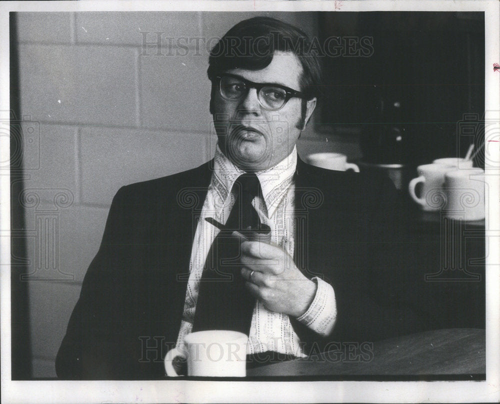 1972 Press Photo Rev. Edward Paape Prince Peace Lutheran Church Huffman Estates - Historic Images