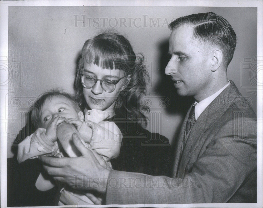 1953 Press Photo Reinhold Pebal Chicago Bookstore Owner POW Deportation Hearing - Historic Images