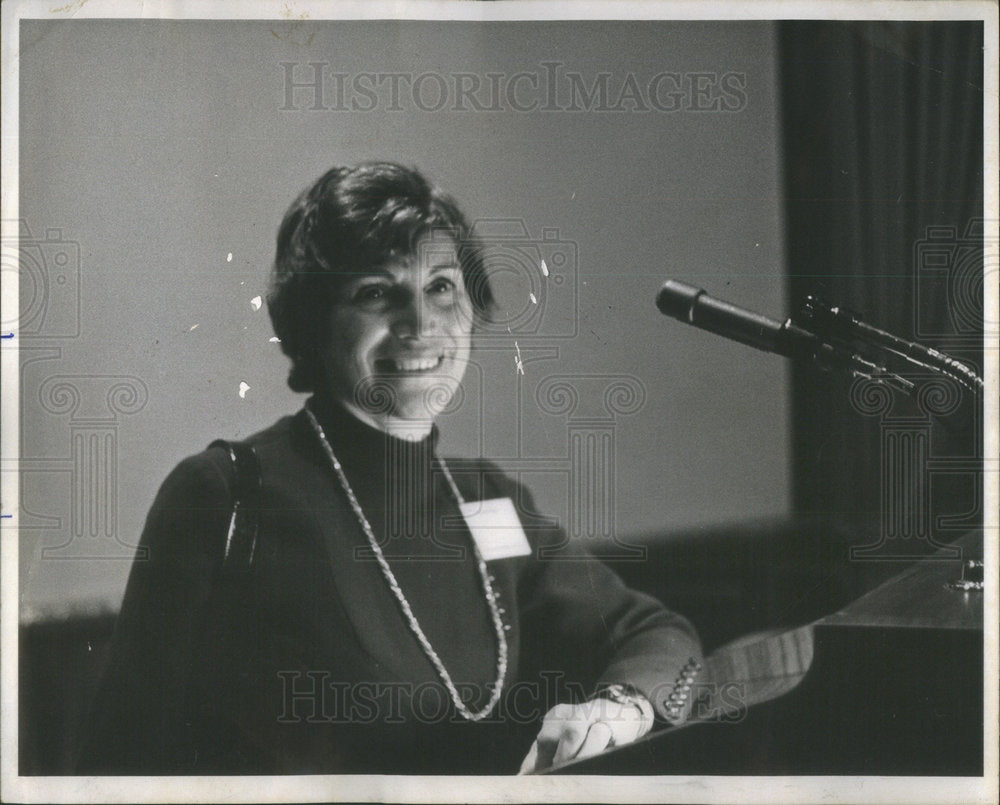 1977 Press Photo Norma T. Pace American Economist & Business Executive - Historic Images