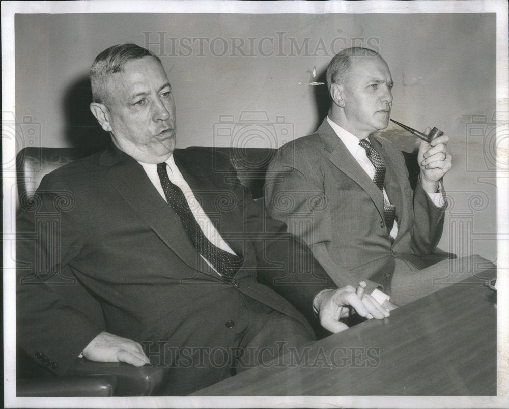 1958 Engineering Officials at Press Conference - Historic Images