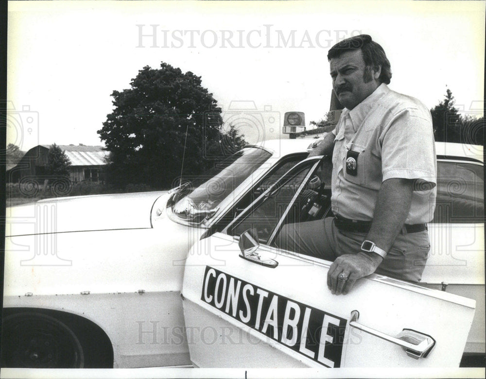 1979 Press Photo Jerry Glenn Owens Constable Texas Fund for Animals - Historic Images