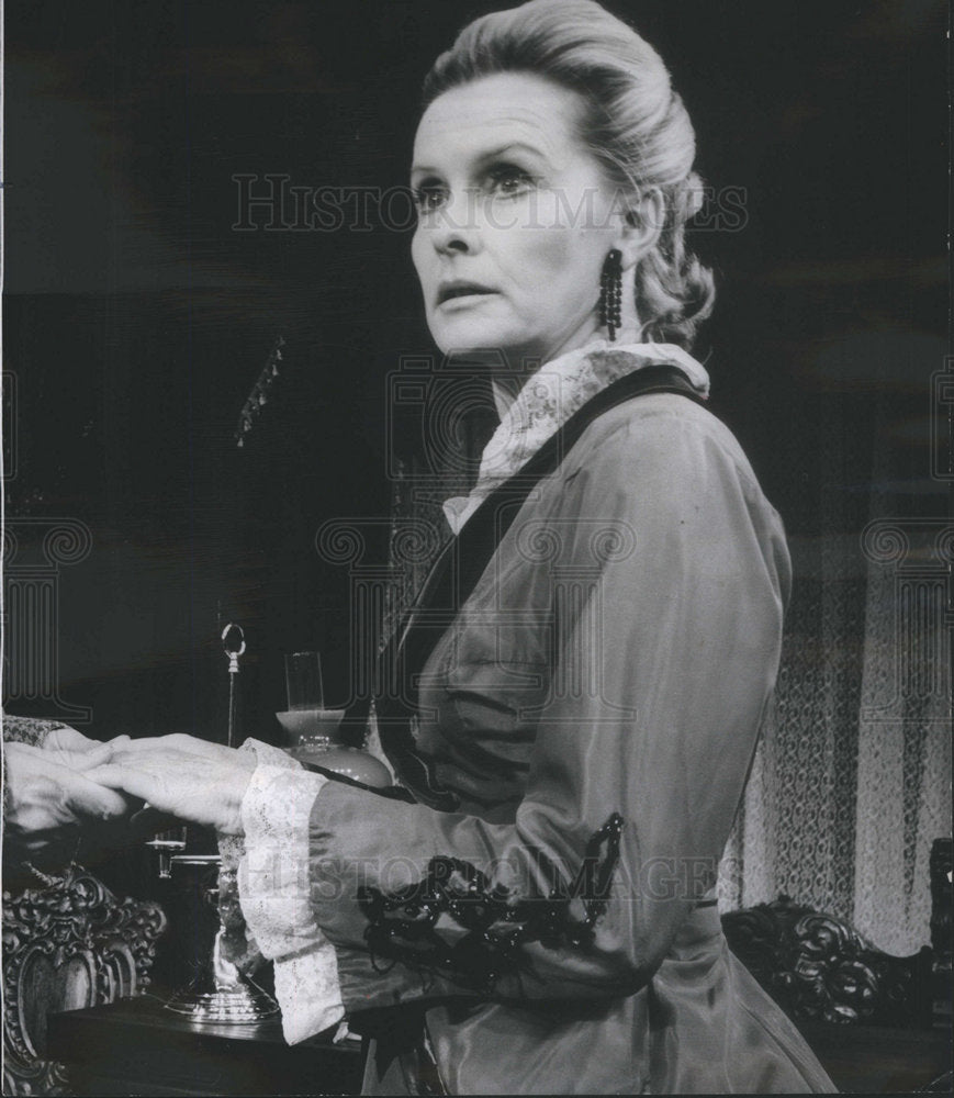 1975 Angel Street Broadway Musical Actress Merrill Scene - Historic Images