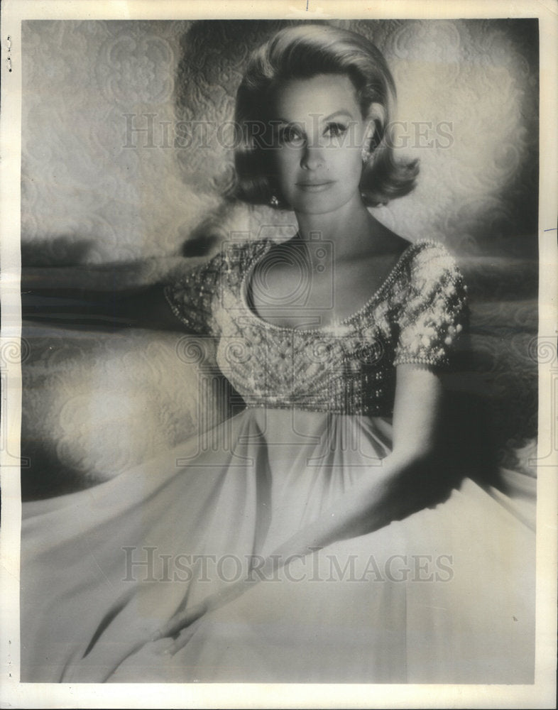 1975 American TV Film Movie Stage Actress Socialite Dina Merrill - Historic Images