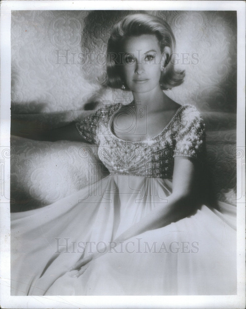 1968 American Actress Movie Star Dina Merrill Beauty Model TV Star - Historic Images