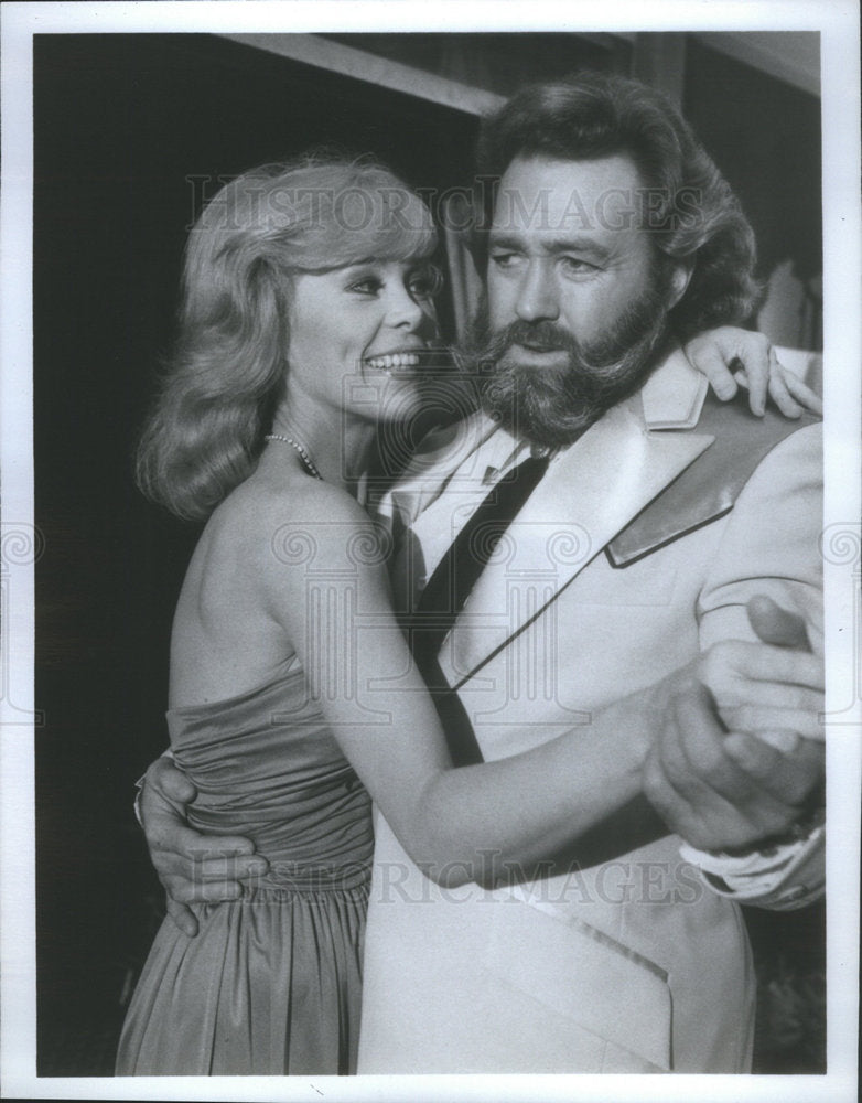 Press Photo Elaine Joyce/Actress/Dan Haggerty/Actor/Grizzly Adams - Historic Images